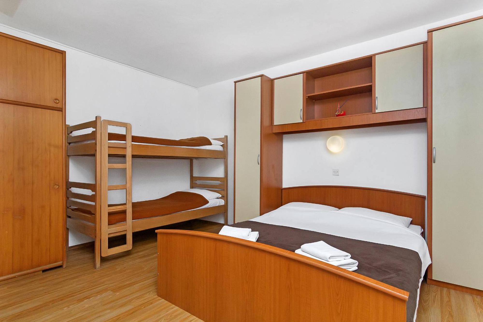 Apartmani Cico Gdinj Kültér fotó