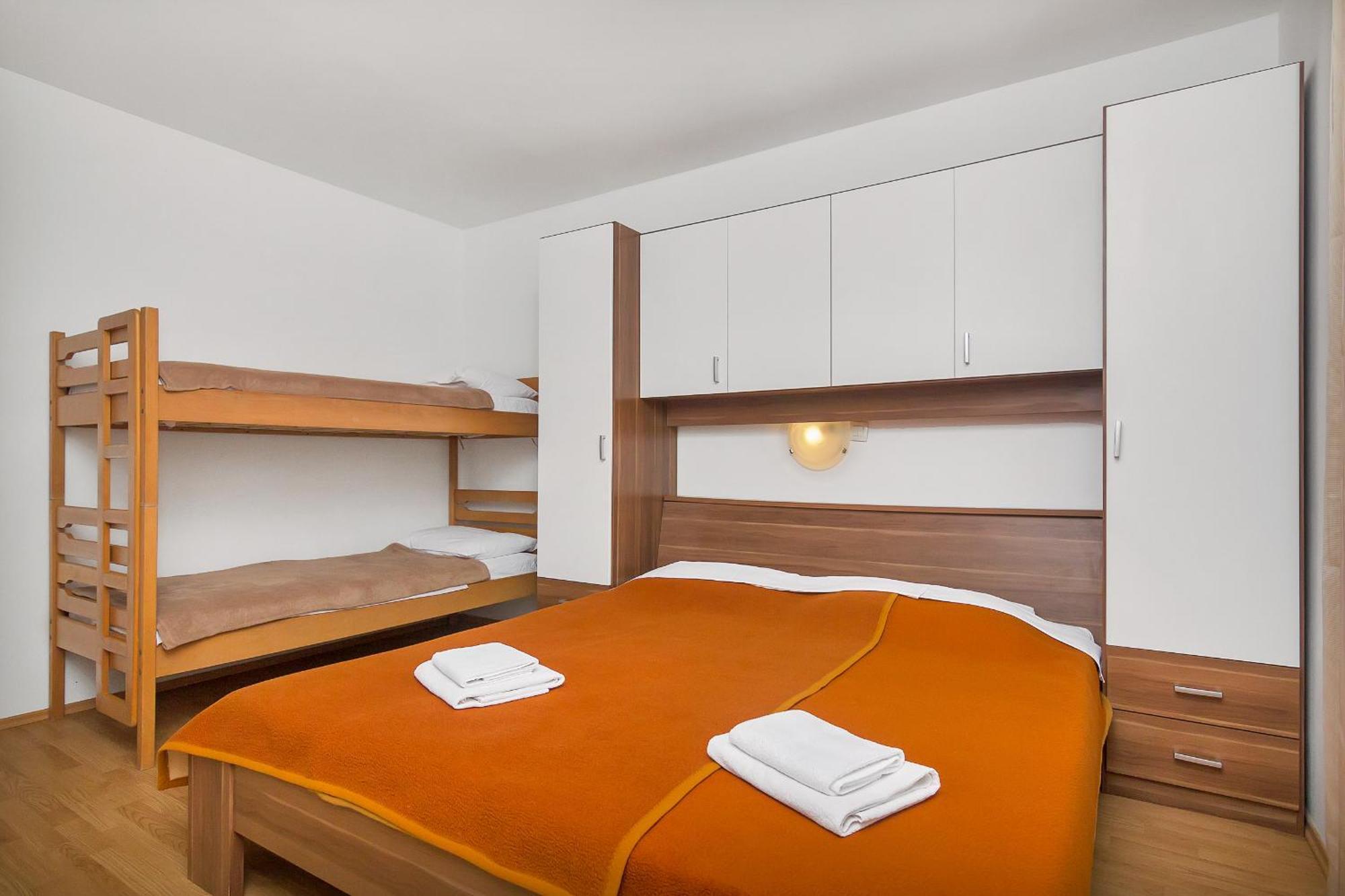 Apartmani Cico Gdinj Kültér fotó