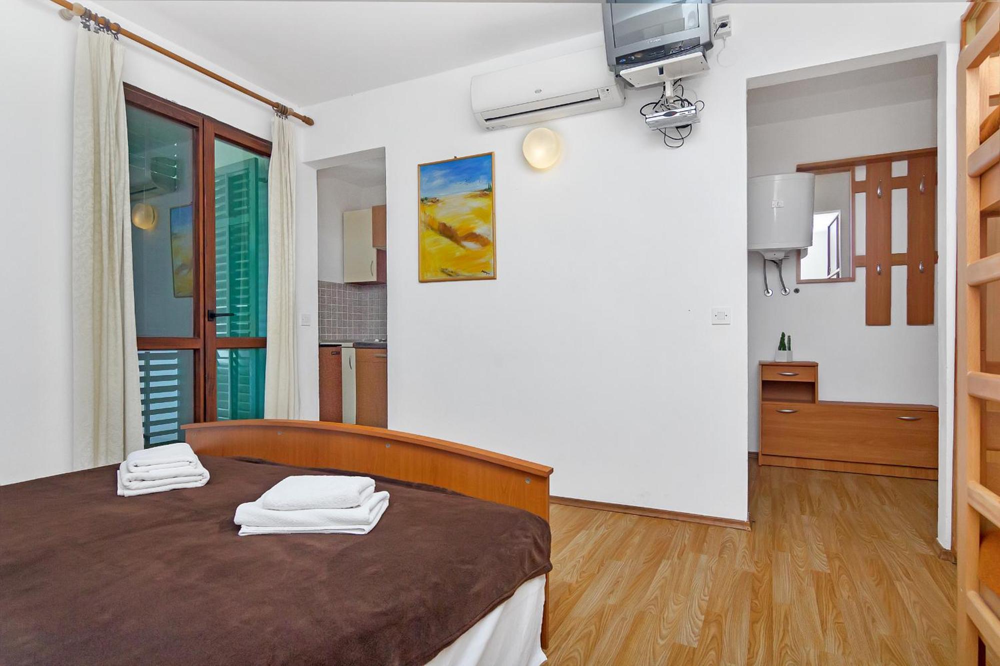 Apartmani Cico Gdinj Kültér fotó