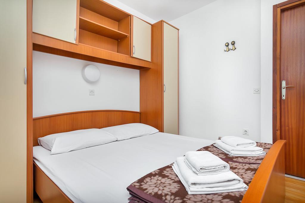 Apartmani Cico Gdinj Kültér fotó