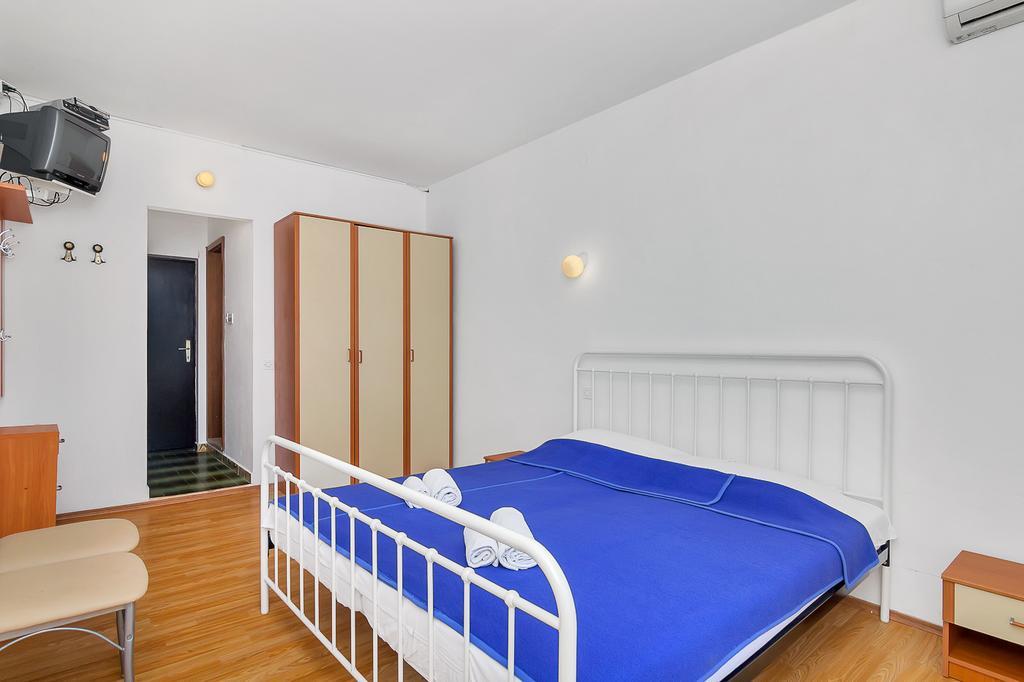Apartmani Cico Gdinj Kültér fotó